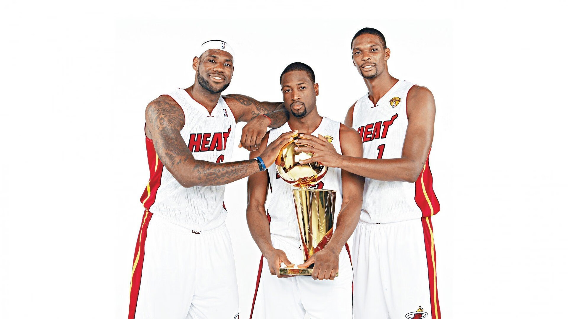 女子冰球联赛决赛激烈，东北队夺冠捧杯，女子冰球锦标赛直播