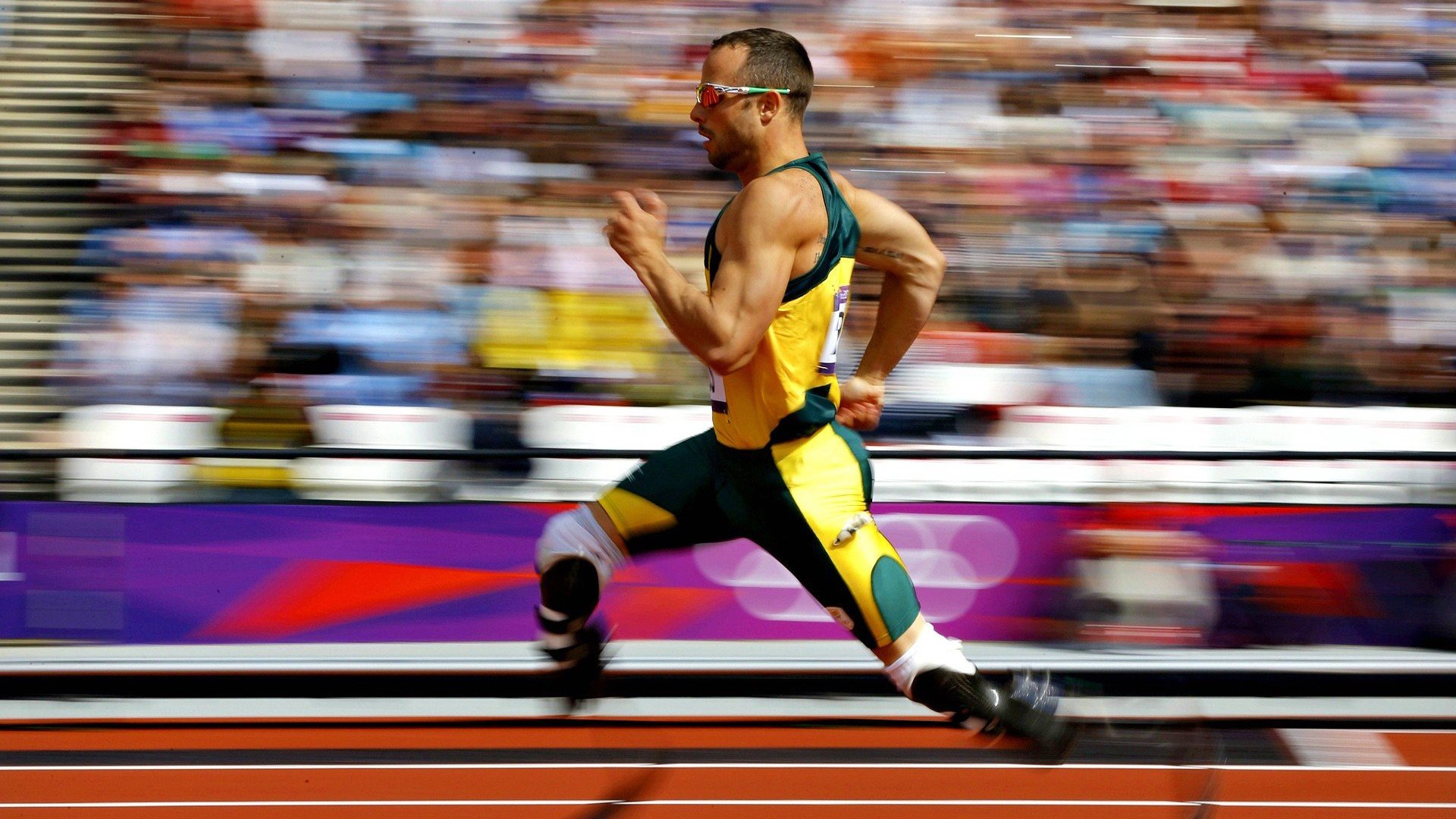 德甲赛场，战术多样激发精彩瞬间，德甲经典比赛